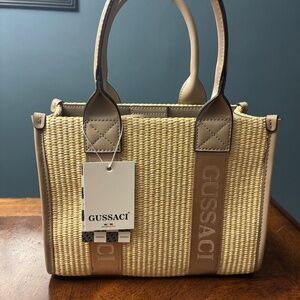 Gussaci straw purse